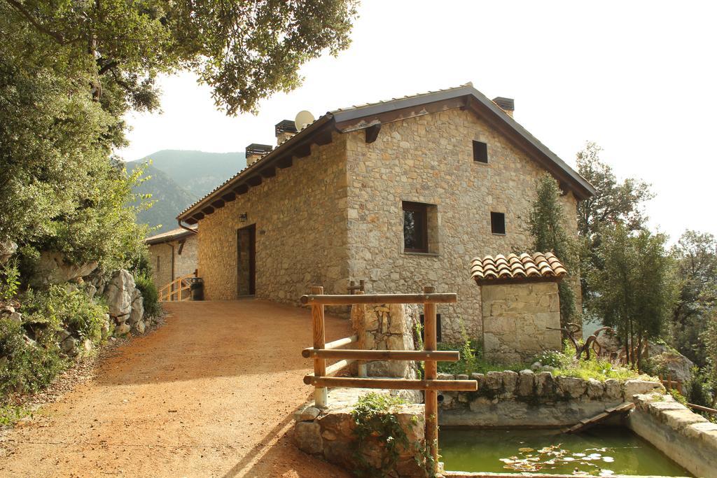 Viladomatrural Guest House La Nou de Bergueda Exterior photo